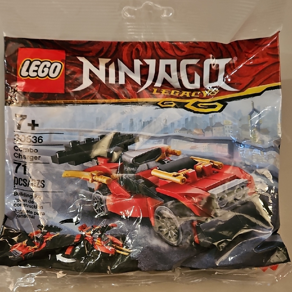 LEGO Ninjago Legacy Combo Charger - Red and Black 30536